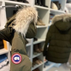 Women’s Canada Goose Parka, size small, olive.